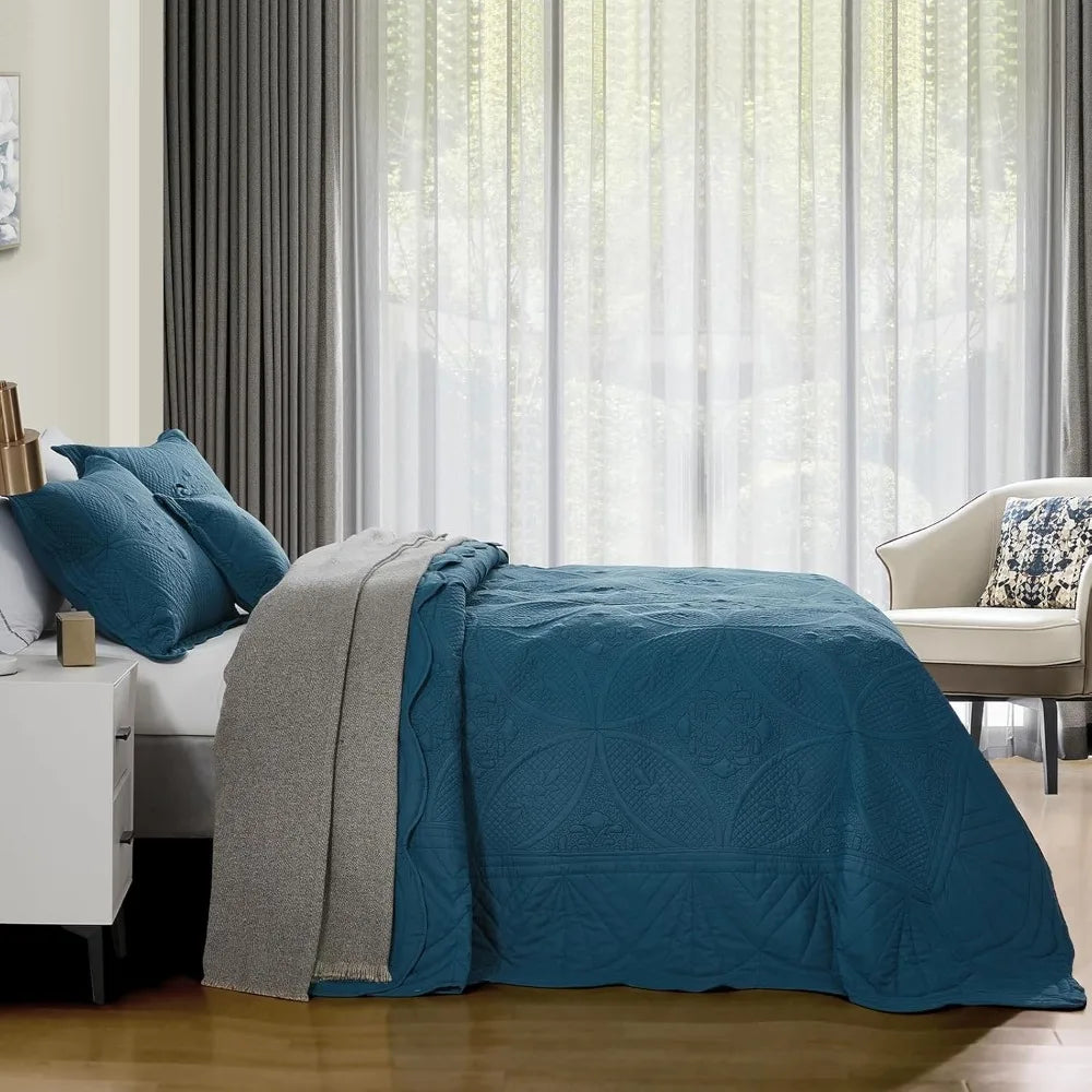 Queen Size Oversized Bedspread - Modern Contemporary Coverlet Set with Real Stitching, Reversible Design, Lightweight Comfort